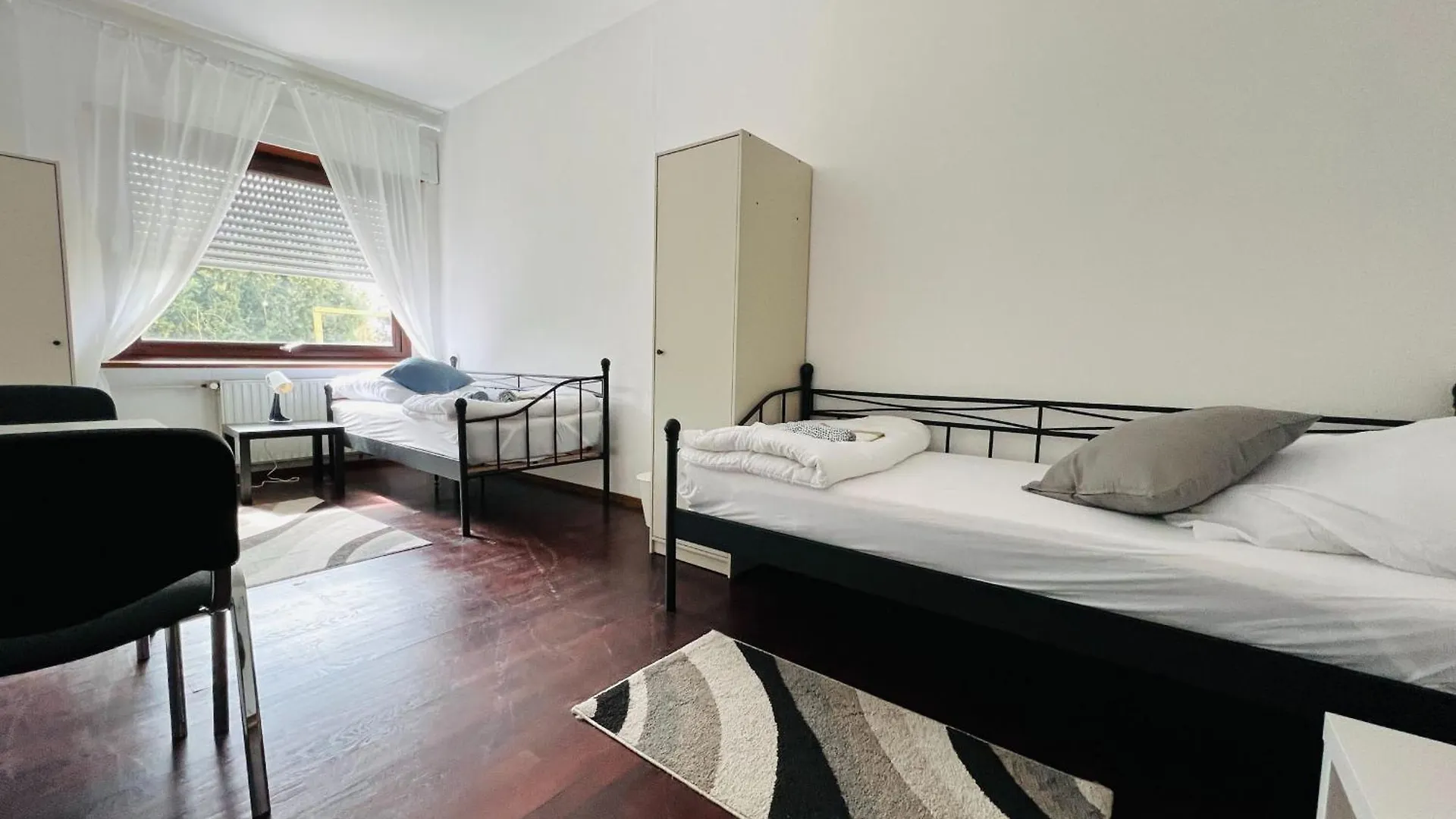 Gpz Monteurzimmer Unterkunft Moebliertes Zimmer Pension Zeuthen Apartment